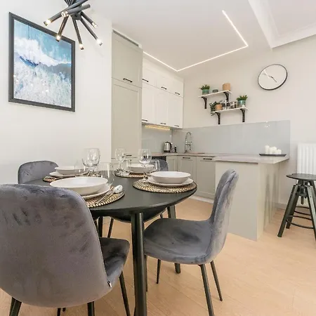 Lejlighed Hello Letnica With Sea View And Private Parking